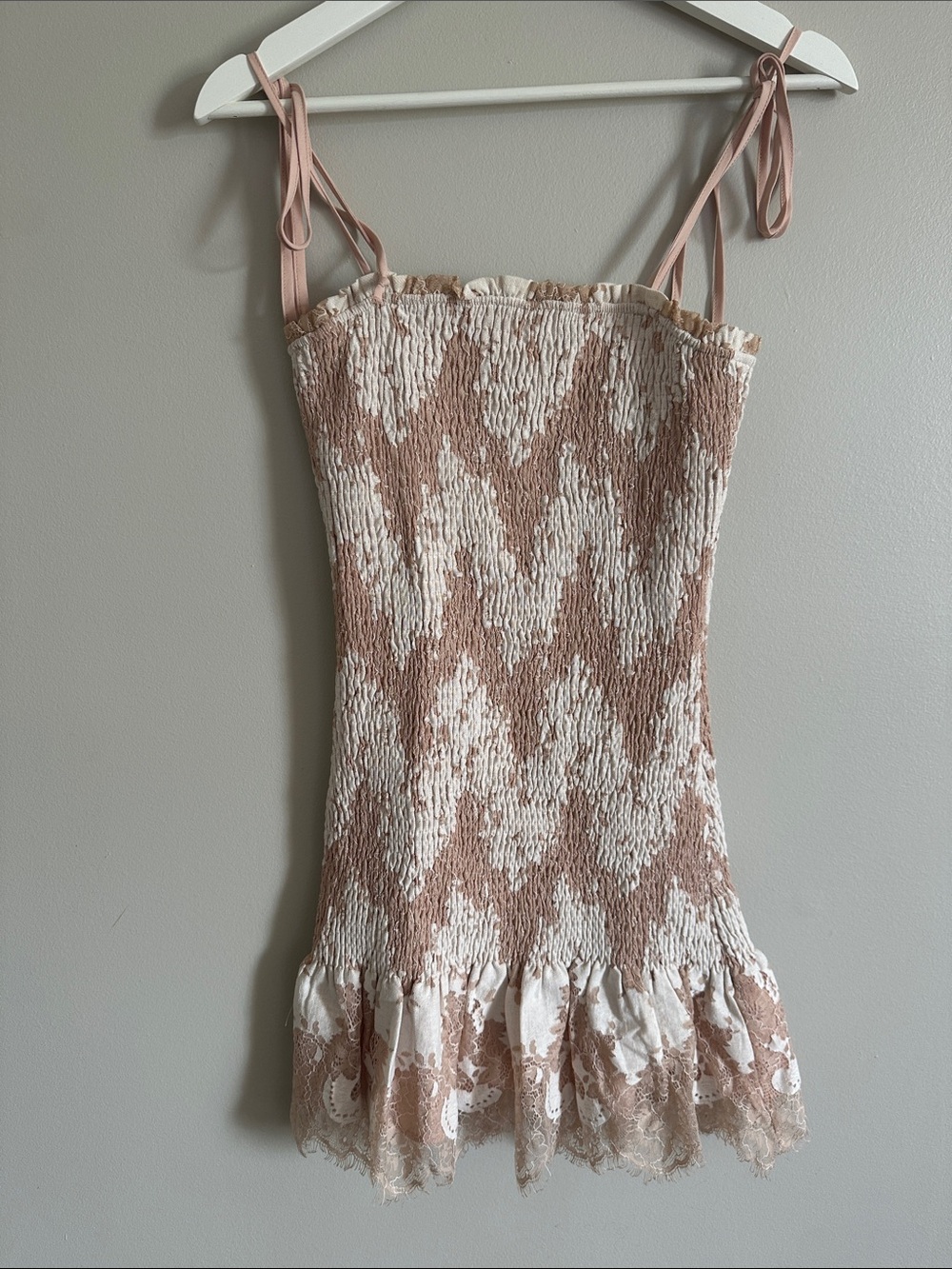 Smocked body-con mini dress - Picture 8 of 10